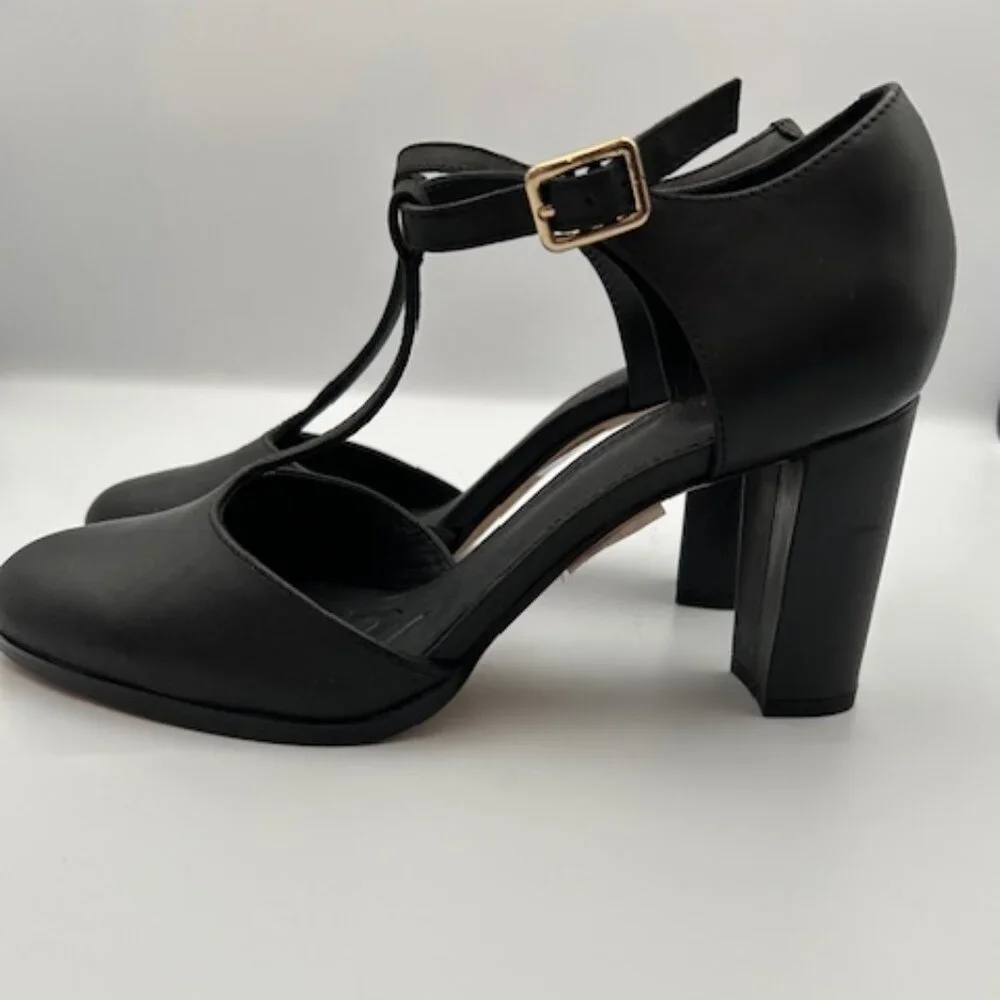Clarks Kaylin 85 T-Strap Black Round Toe Leather Pump Size 8 ½ - Picture 3 of 10